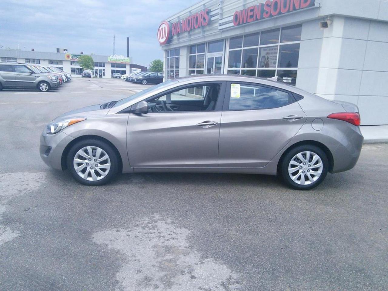 Used 2013 Hyundai Elantra GL for sale in Owen Sound, ON