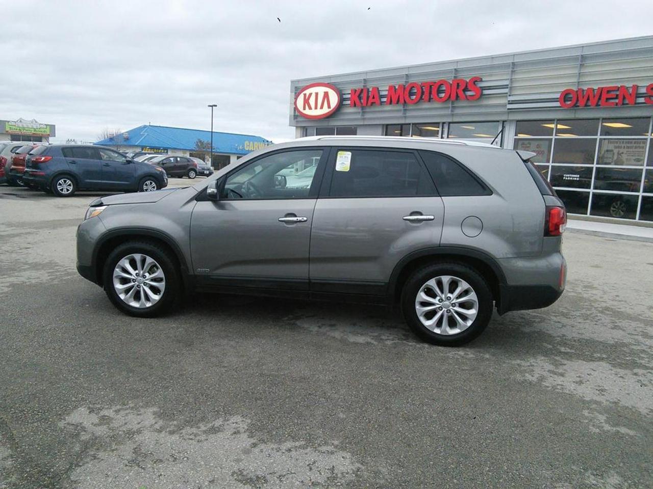 Kia Owen Sound is proud to offer for sale a used 2014 Kia Sorento with 50357 kms for $26995.00 plus HST & lic. This vehicle is a local trade in excellent condition,<br type=_moz />