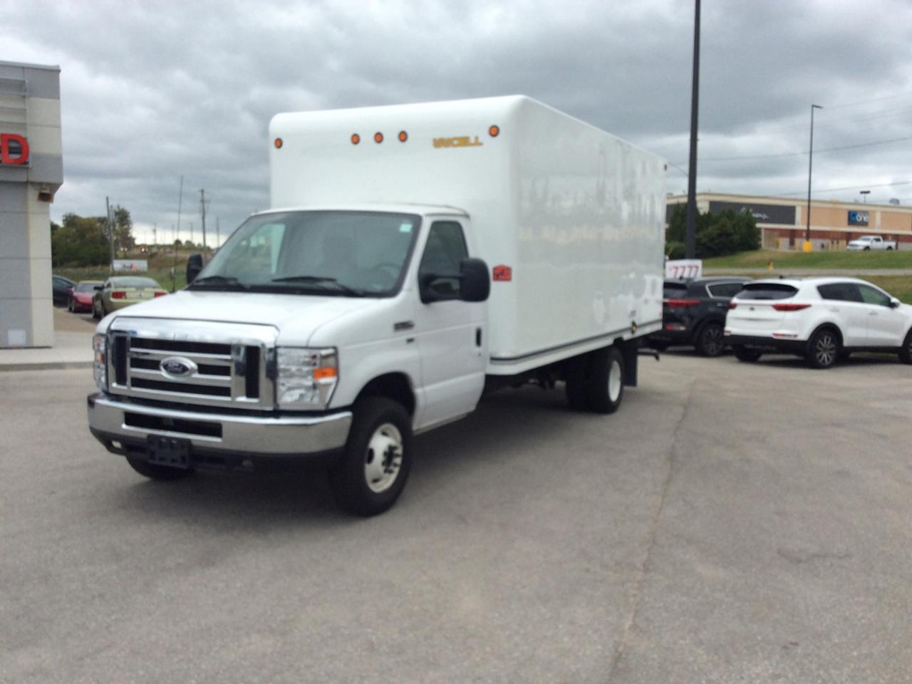 Kia Owen Sound is proud to offer a 2016 Ford 16' Cub Van with 32456 kms for $34495.00 plus HST & Lic. This vehicle is a former daily rental unit in excellent condition.
