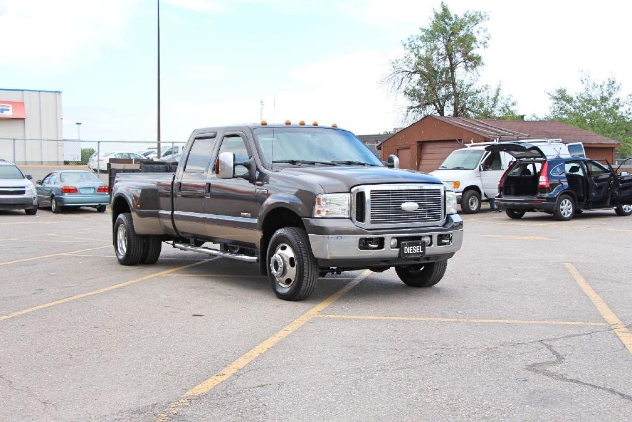 Used 2006 Ford F-350 LARIAT DUALLY for sale in Brampton, ON
