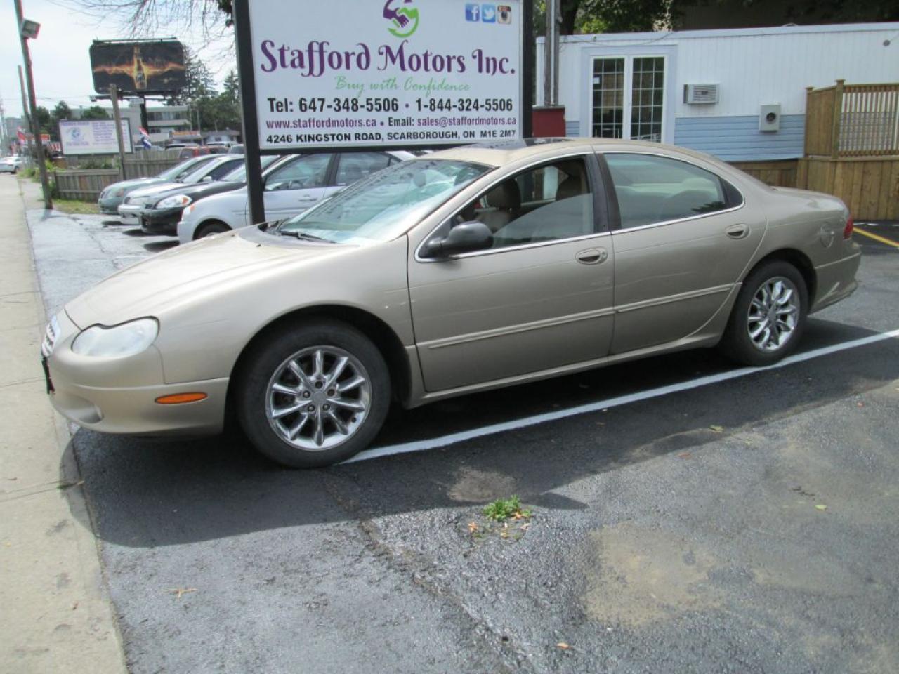 Used 2004 Chrysler Concorde LIMITED for sale in Scarborough, ON