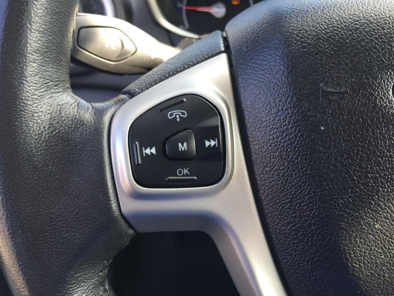 638877