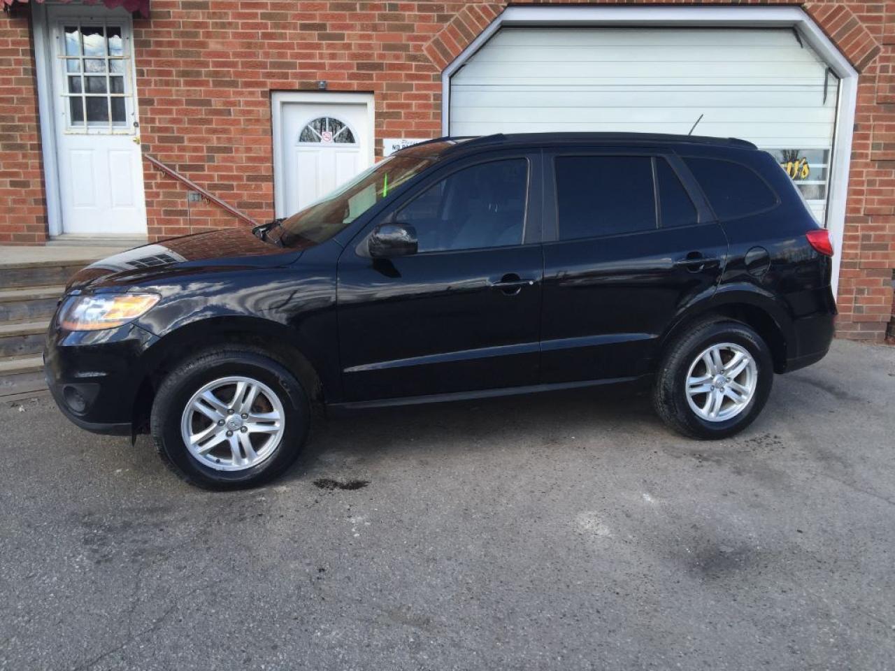 Used 2010 Hyundai Santa Fe  for sale in Kentville, NS
