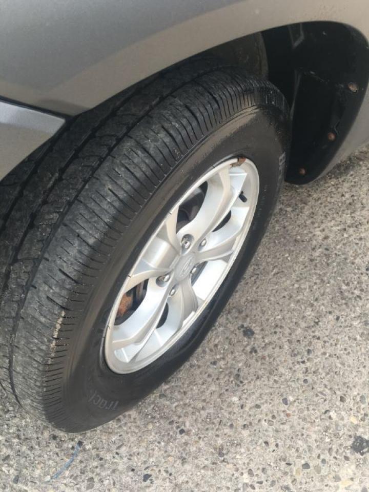 638883