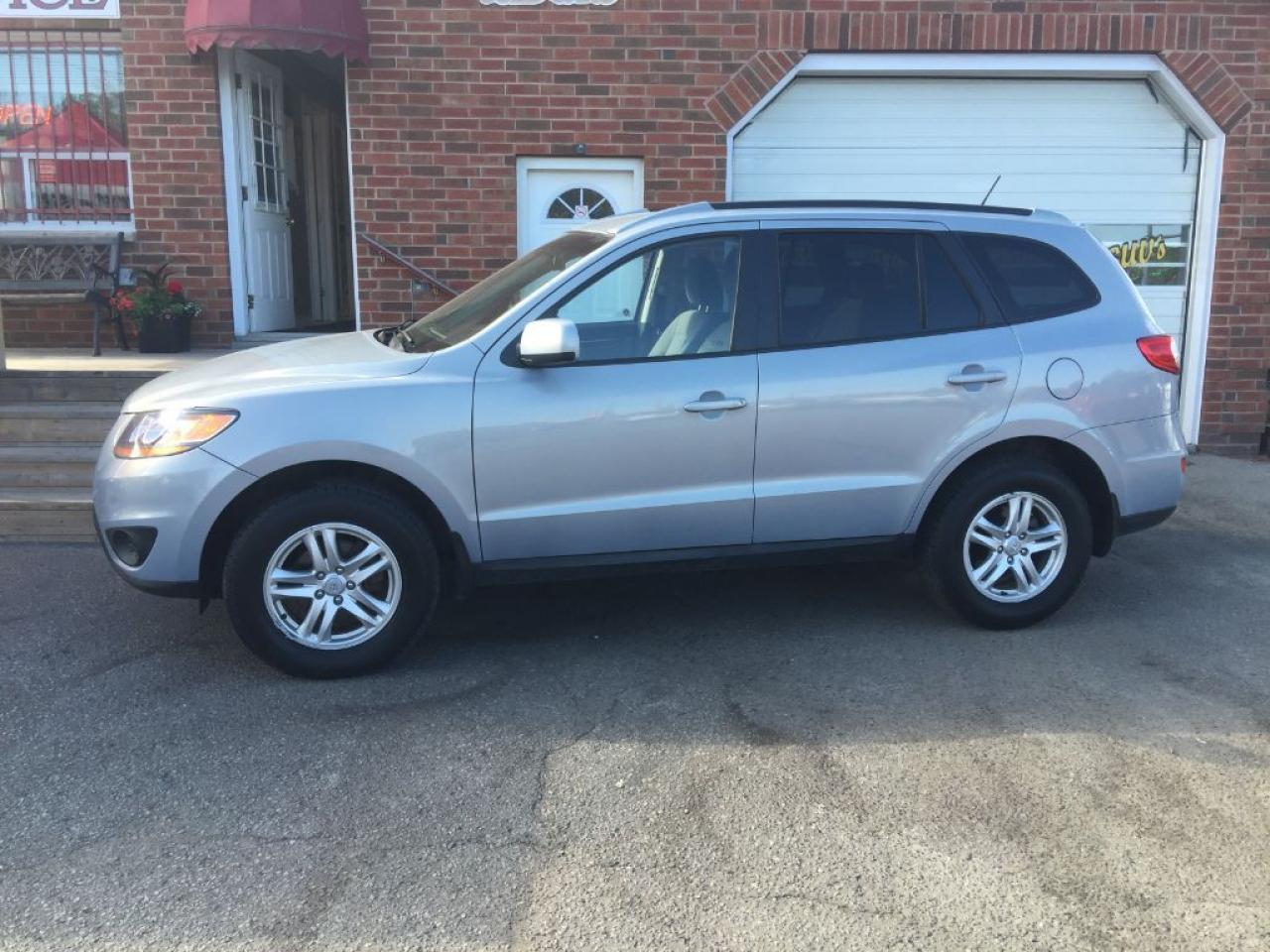 Used 2010 Hyundai Santa Fe  for sale in Kentville, NS