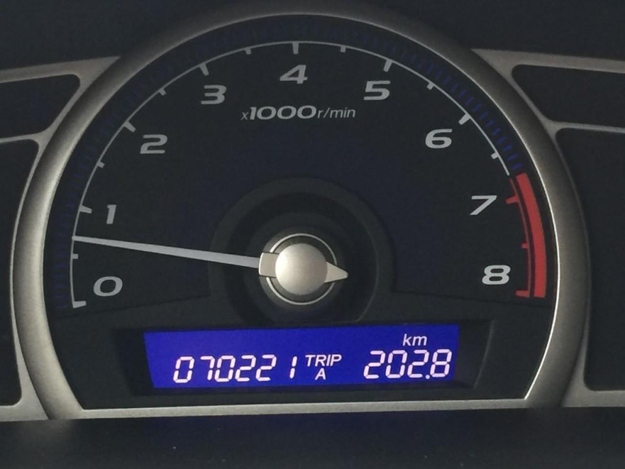638900