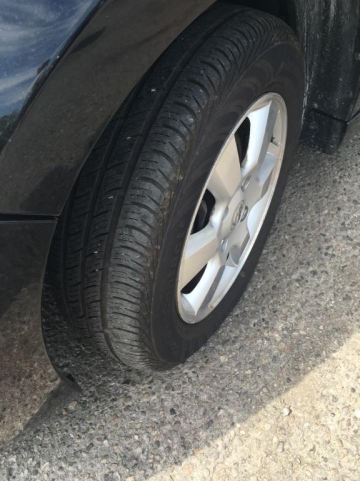 638907
