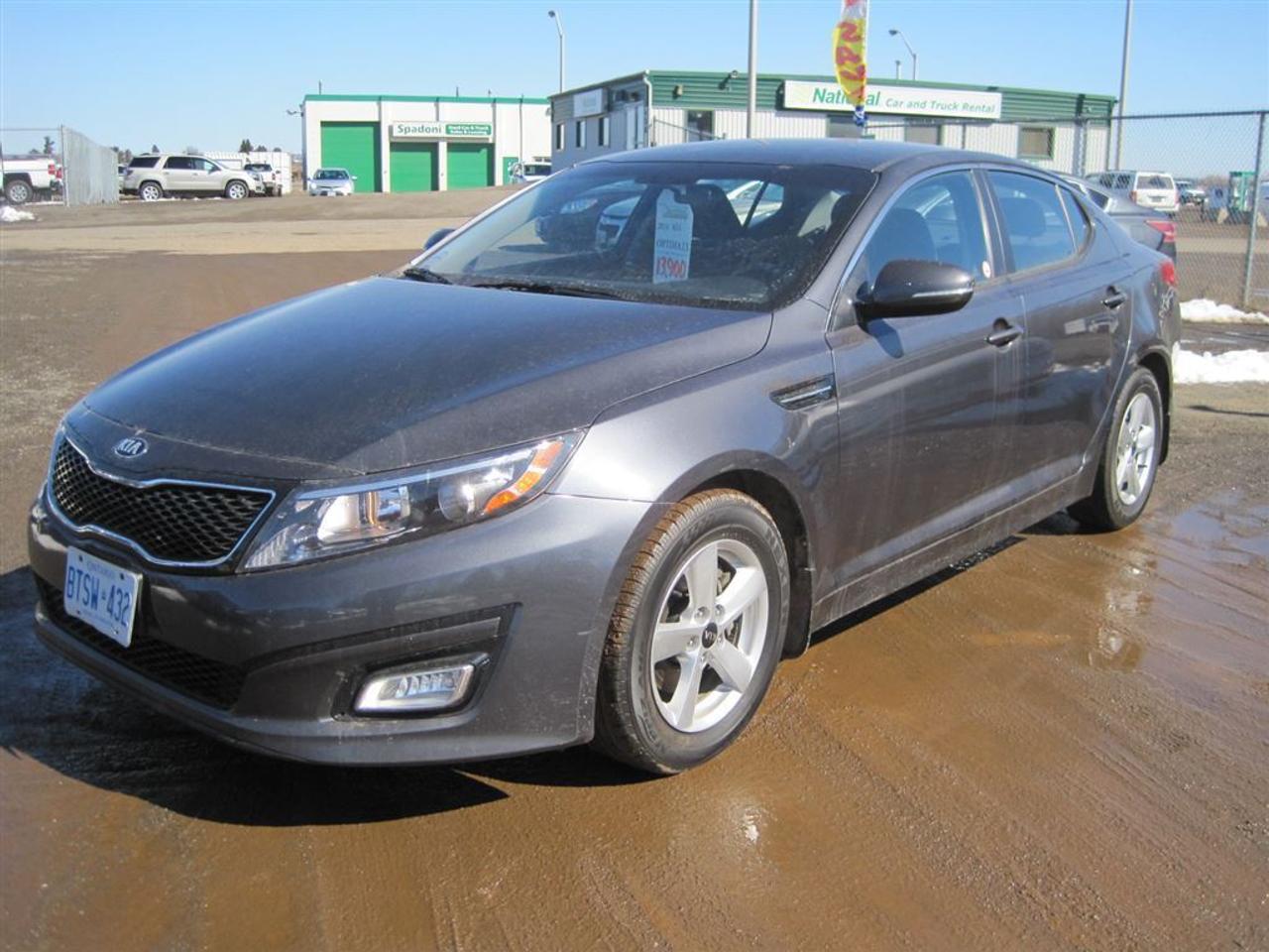 Options: Power Windows, Power Door locks, Remote Keyless entry, Power Mirrors, Air Conditioning, AM/FM CD/MP3, USB Port, Bluetooth, Cruise Control, Tilt Steering, Steering Wheel Audio Controls, Intermittent Wipers, Seatbelt Adjusters, Front Buckets w/Cloth Trim, 8 Way Power D/S Seat, Heated Front Seats, 60/40 Folding Rear Seats     Power Train / Exterior: Engine Block Heater, 70 L Fuel Tank, Traction Control System     Safety Features: ABS Braking System, Dual Front Airbags, Front Side Impact Airbags, Front / Rear Side Curtain Airbags, Traction Control, Stability Control, Anti-Thieft     Warranty: Balance of Manufacturers Warranty (5yr or 100,000 km Basic), Extended Warranty Options     *Former Daily Rental