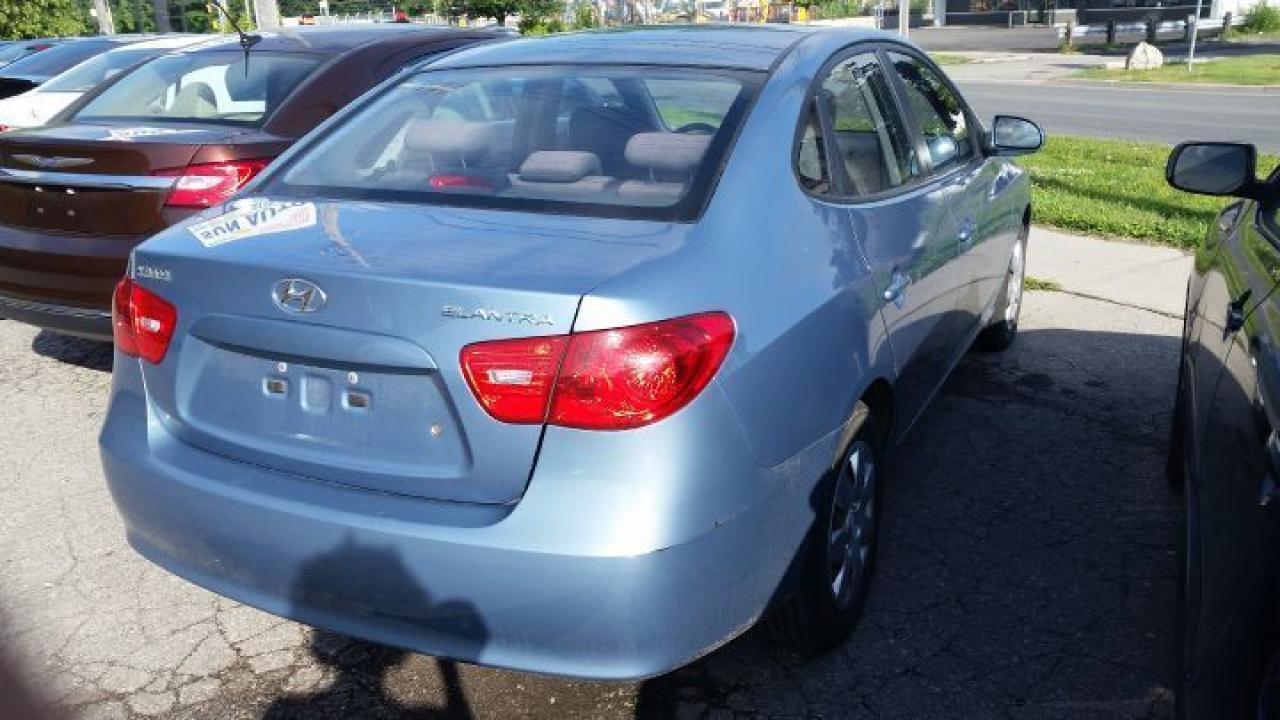 638982