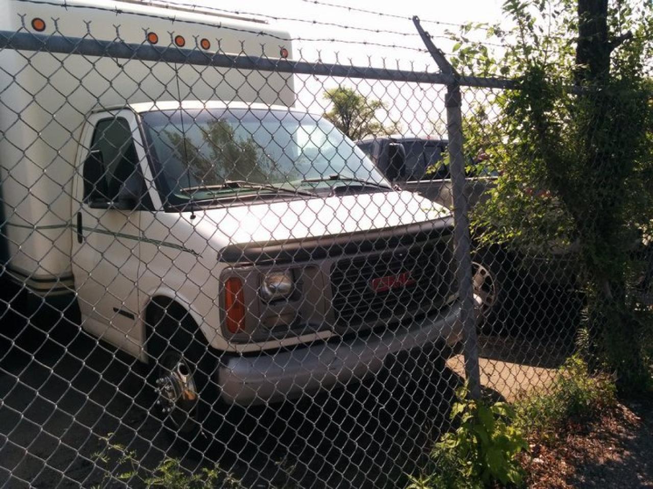 Used 2000 GMC Sierra 3500  for sale in London, ON