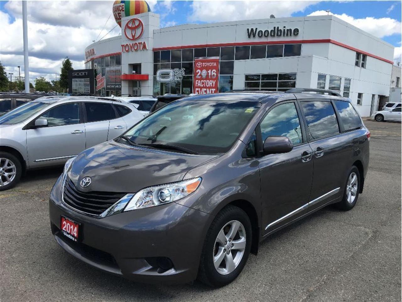 Used 2014 Toyota Sienna LE for sale in Etobicoke, ON
