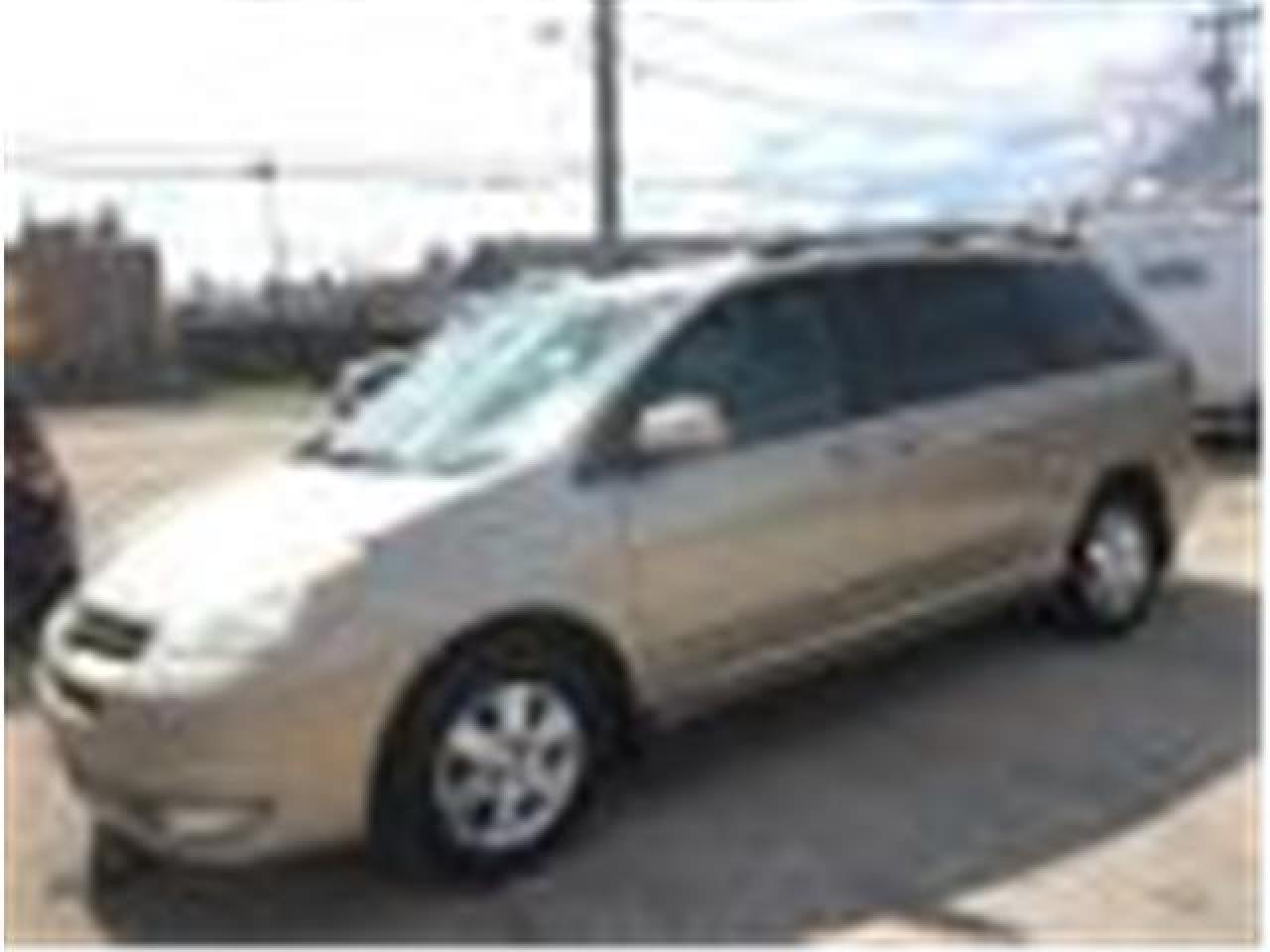 Used 2005 Toyota Sienna  for sale in Hamilton, ON