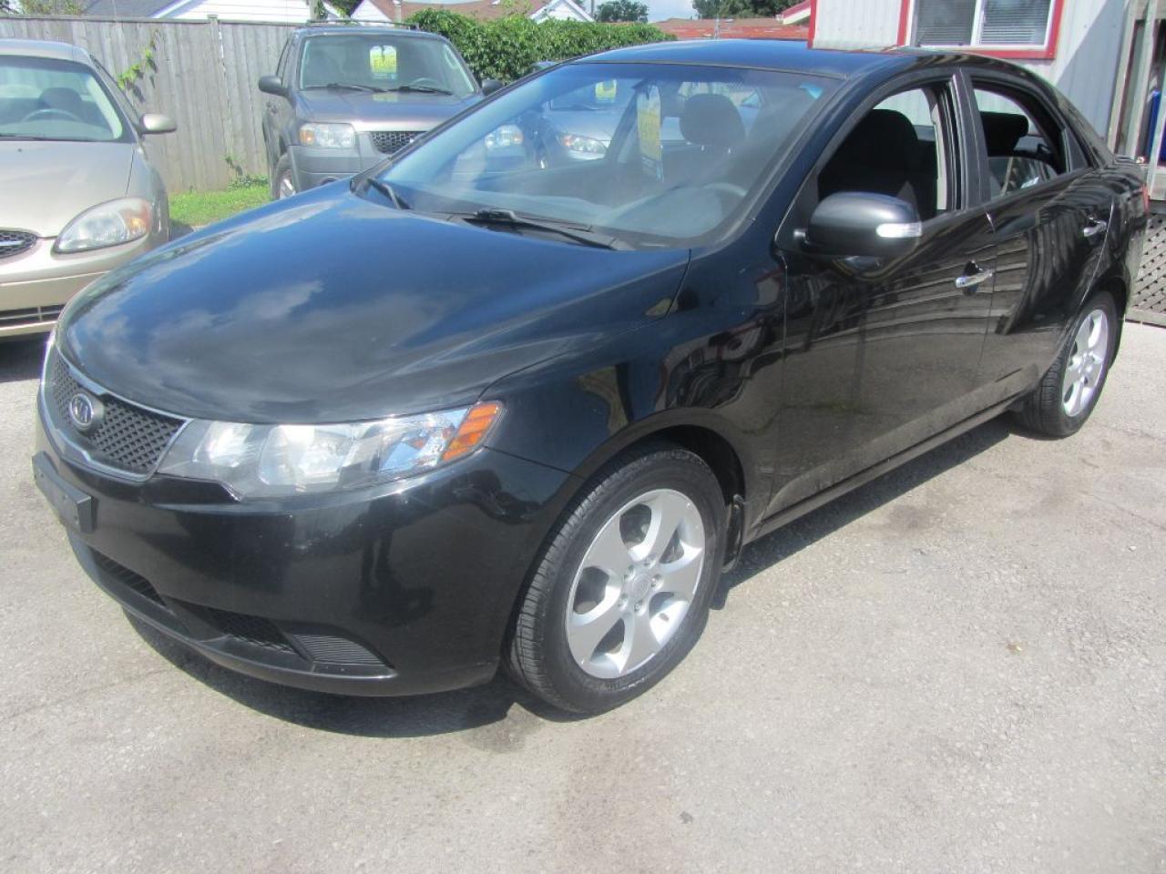 Used 2010 Kia FORTE EX w/Sunroof for sale in Hamilton, ON