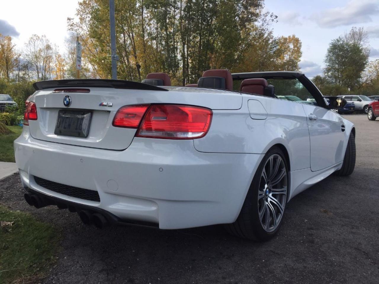 639431