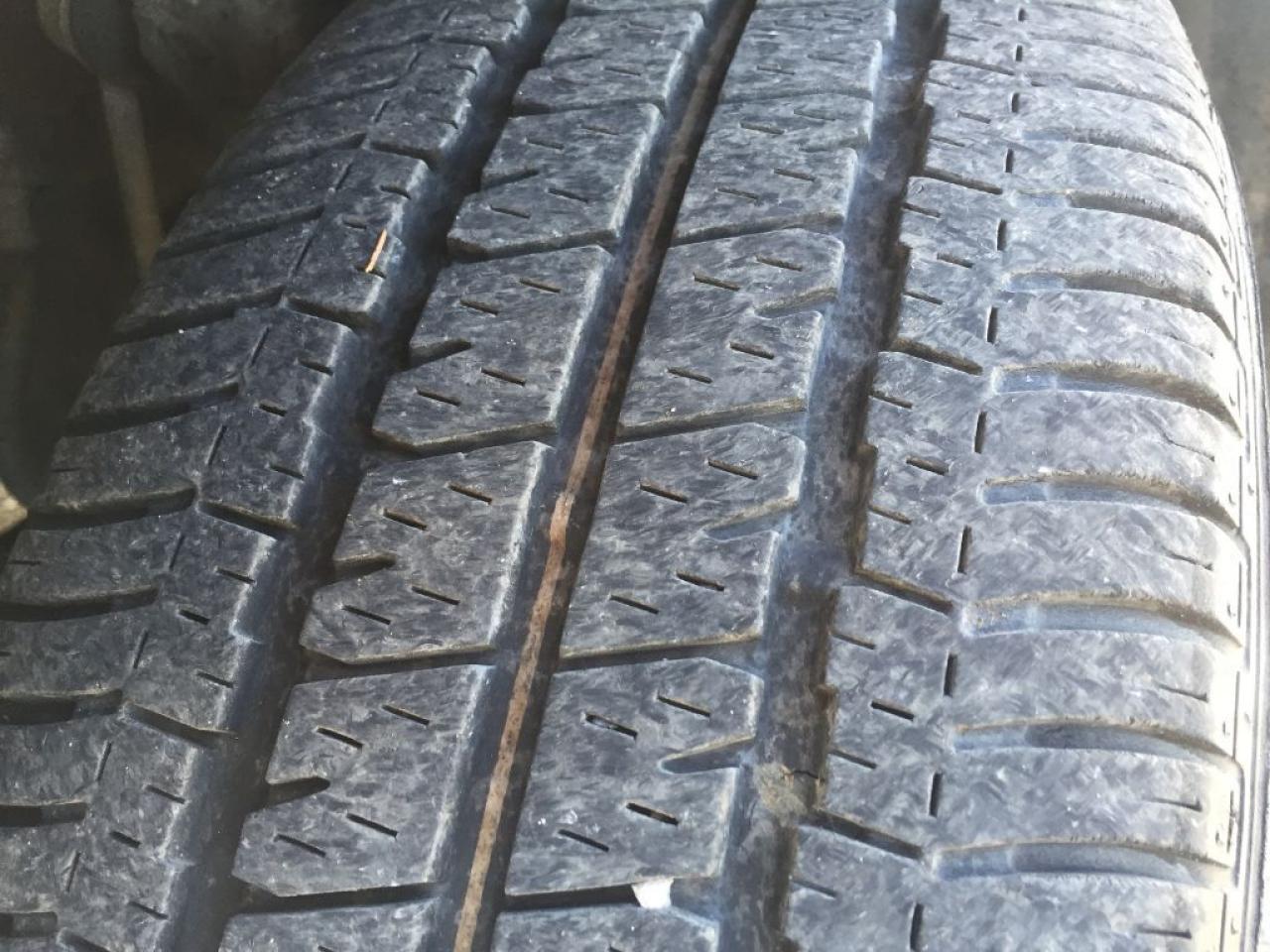 639435