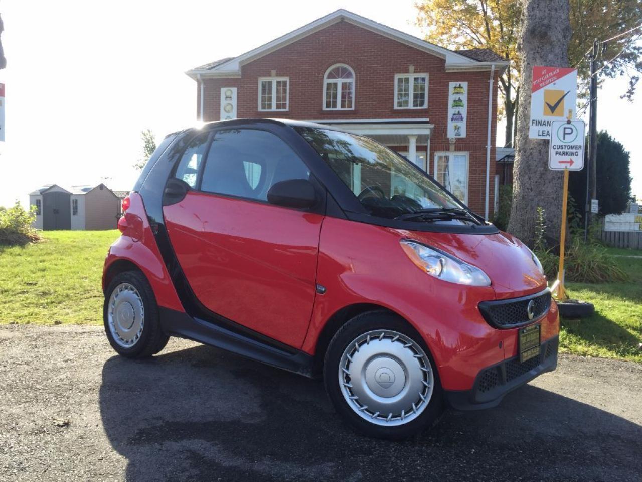 Used 2013 Smart fortwo Pure-$32/Wk-CLEAN CARPROOF-AUX-PwrDrs/Wdws-Keyles for sale in London, ON
