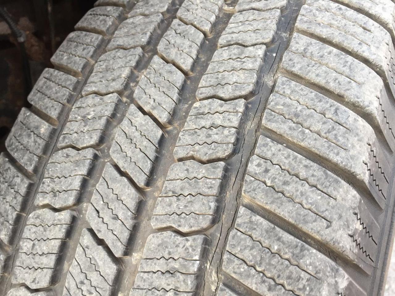 639470.11196109