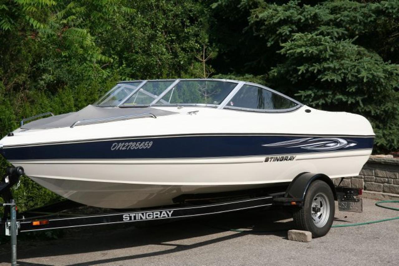 <p><span style=font-size: small;>2011 Stingray 185 L/S Bowrider. Only 135hrs, Like new, comes with extended warranty.</span></p>