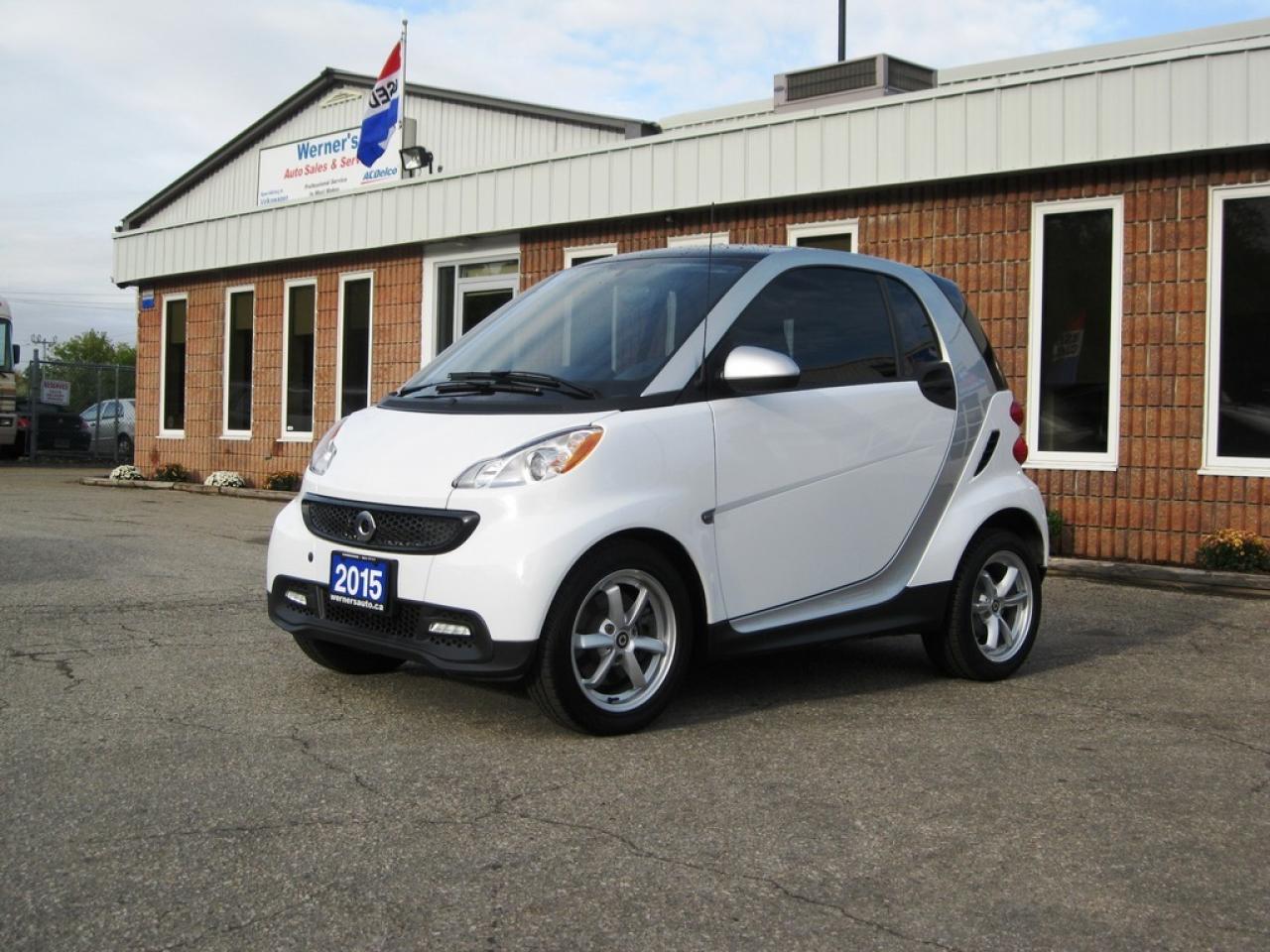 Used 2015 Smart fortwo PASSION for sale in Parksville, BC