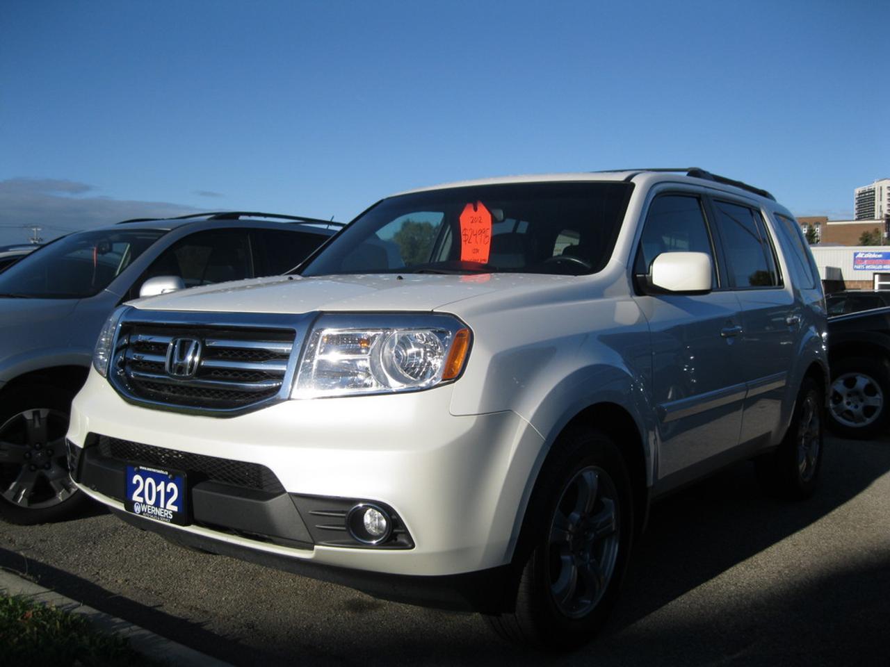 <p>ONLY 122K!! EX-L, LEATHER, SUNROOF, BACKUP CAMERA, BLUETOOTH. CERTIFIED AND E-TESTED. ONLY TAXES AND LICENSE EXTRA. CHECK OUT OUR FULL INVENTORY AT <a href=http://www.WERNERSAUTO.CA>WWW.WERNERSAUTO.CA</a></p>
