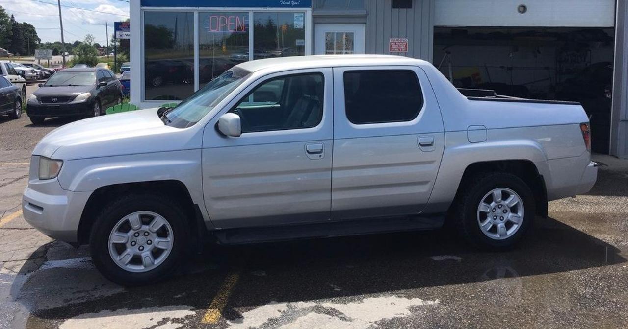 Here is another Honda! Great work truck. In immaculate condition. All highway mileage. Call us now for more details. Contact us at 519-652-5652 for more information.