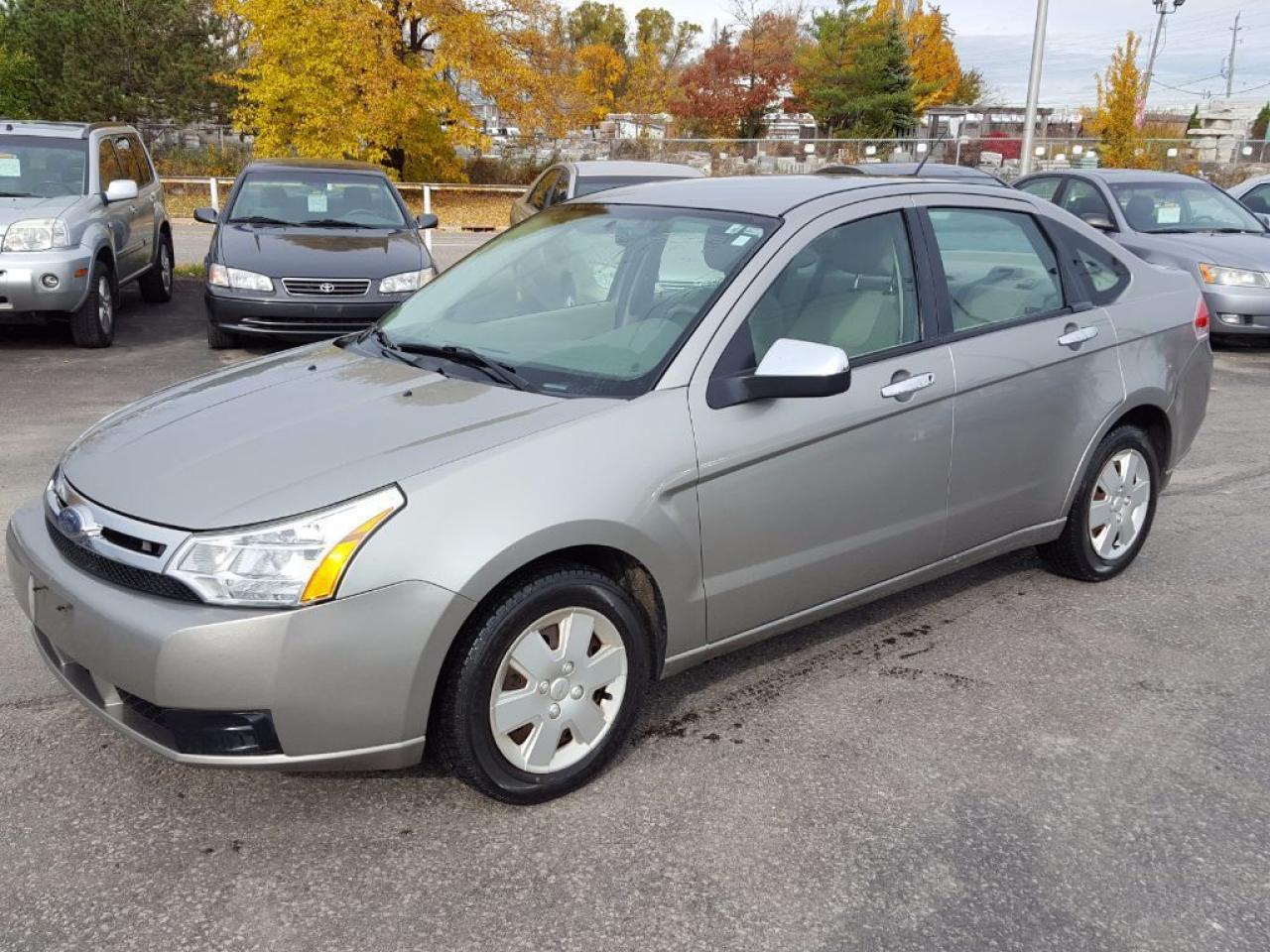 Used 2008 Ford Focus SE for sale in London, ON