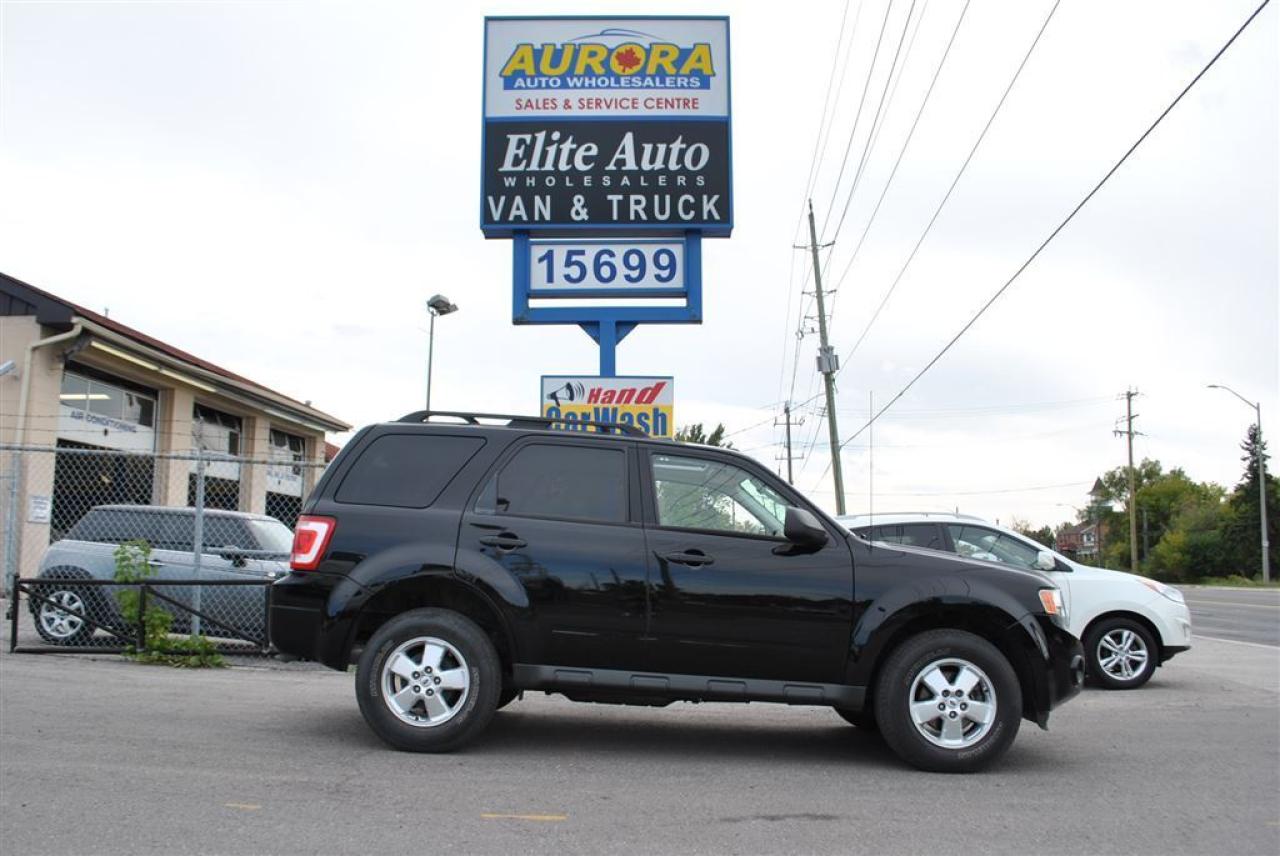 Used 2010 Ford Escape XLT Automatic 3.0L | LEATHER | SUNROOF for sale in Aurora, ON