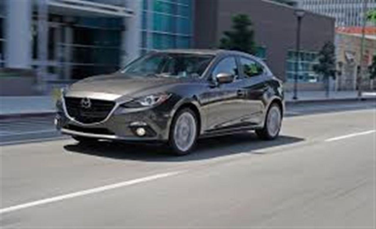 Used 2014 Mazda Mazda3 Sport GX-SKY, HATCHACK, ONLY  39KM ! for sale in Aurora, ON