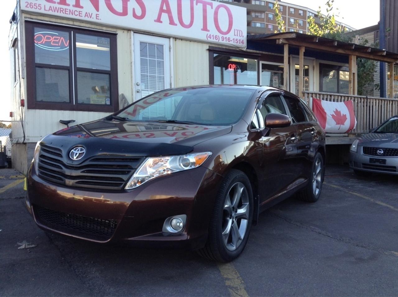Navi, Back-up cam, Leather, sunroof, Tiptronic, metallic paint, alloy rims. We Finance Everyone!! Good Credit, Bad Credit, No Credit...Everyones Approved!! 98.9% Guarenteed Approval from 0.9% O.A.C!! ALL PRICES ARE PLUS TAXES Check out our inventory at www.kingsautoltd.ca CarProof Verified UCDA Member No Hidden Costs.</p>