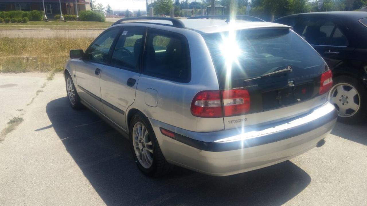 Used 2003 Volvo V40  for sale in Collingwood, ON