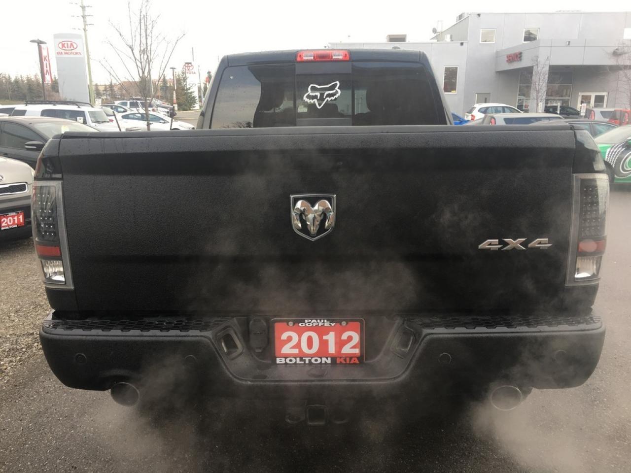640121