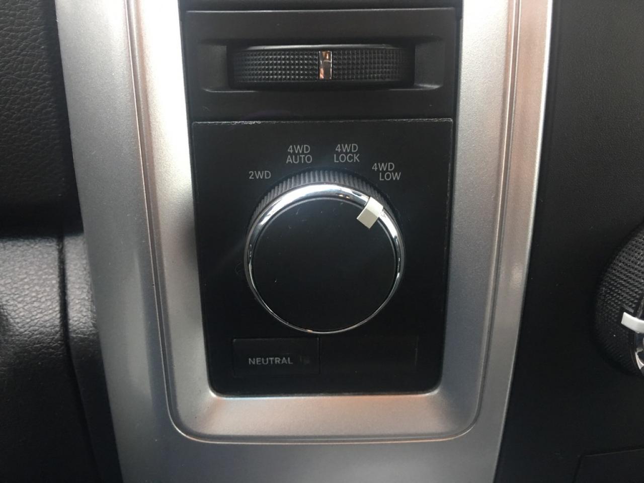 640121
