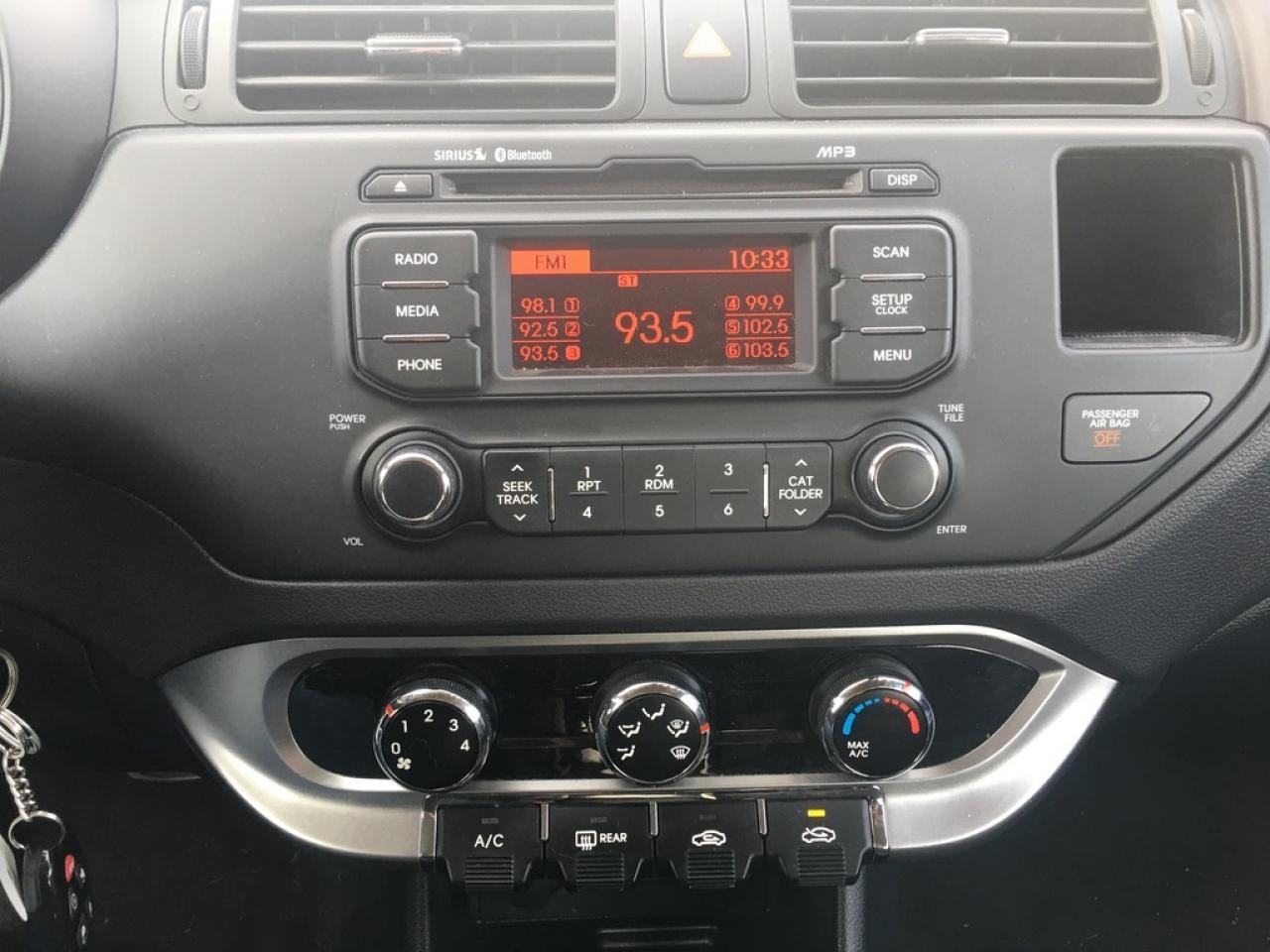 640128