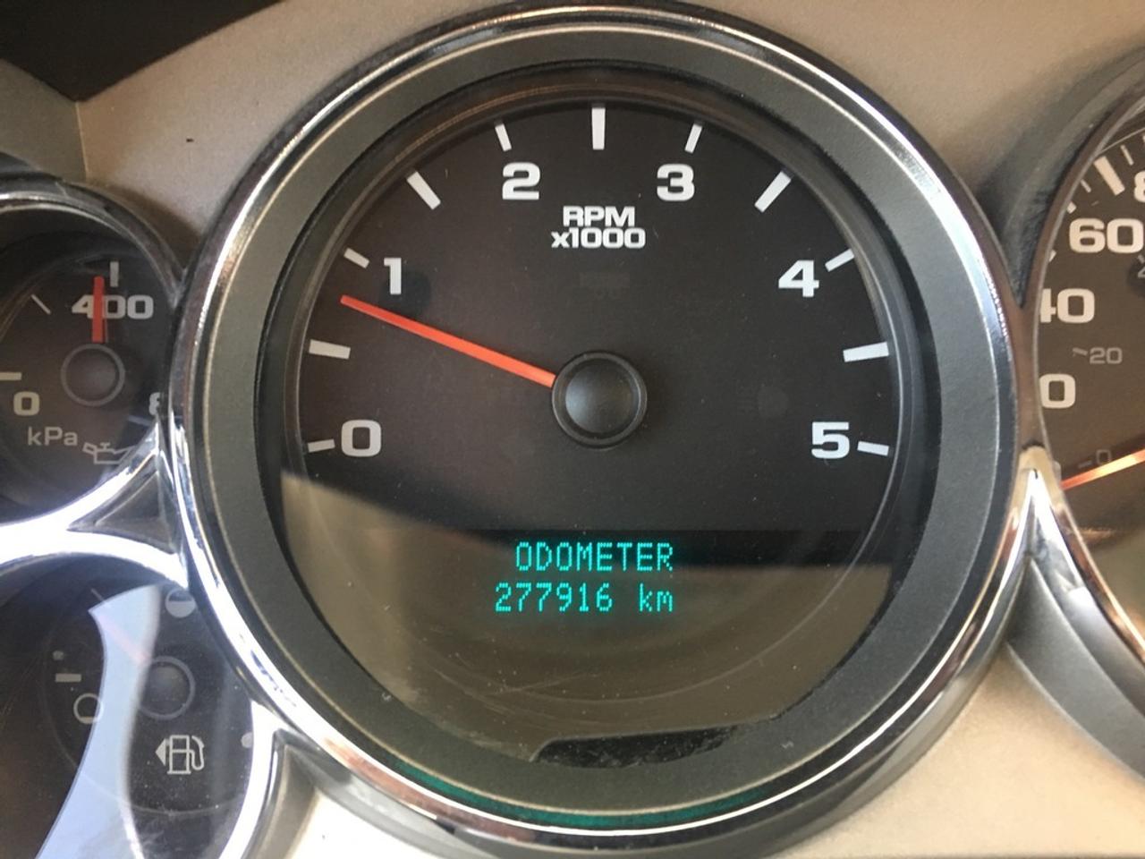 640133.11205369