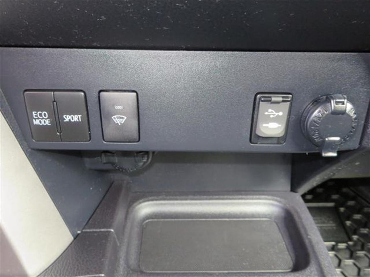 640325.11208265