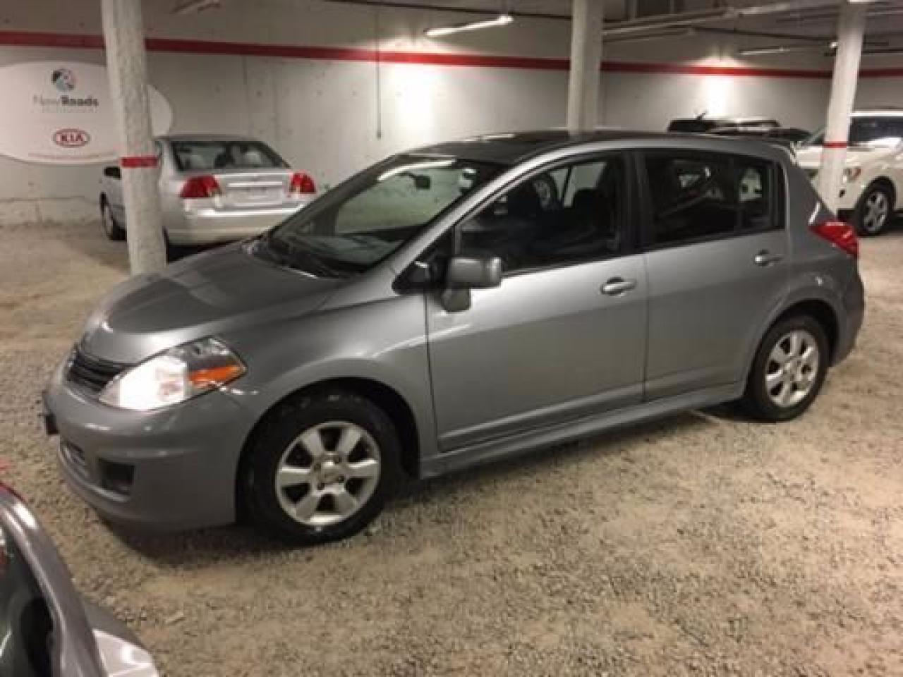 Used 2011 Nissan Versa 1.8 SL  ONE OWNER - NO ACCIDENT - WITH WARRANTY for sale in Oakville, ON