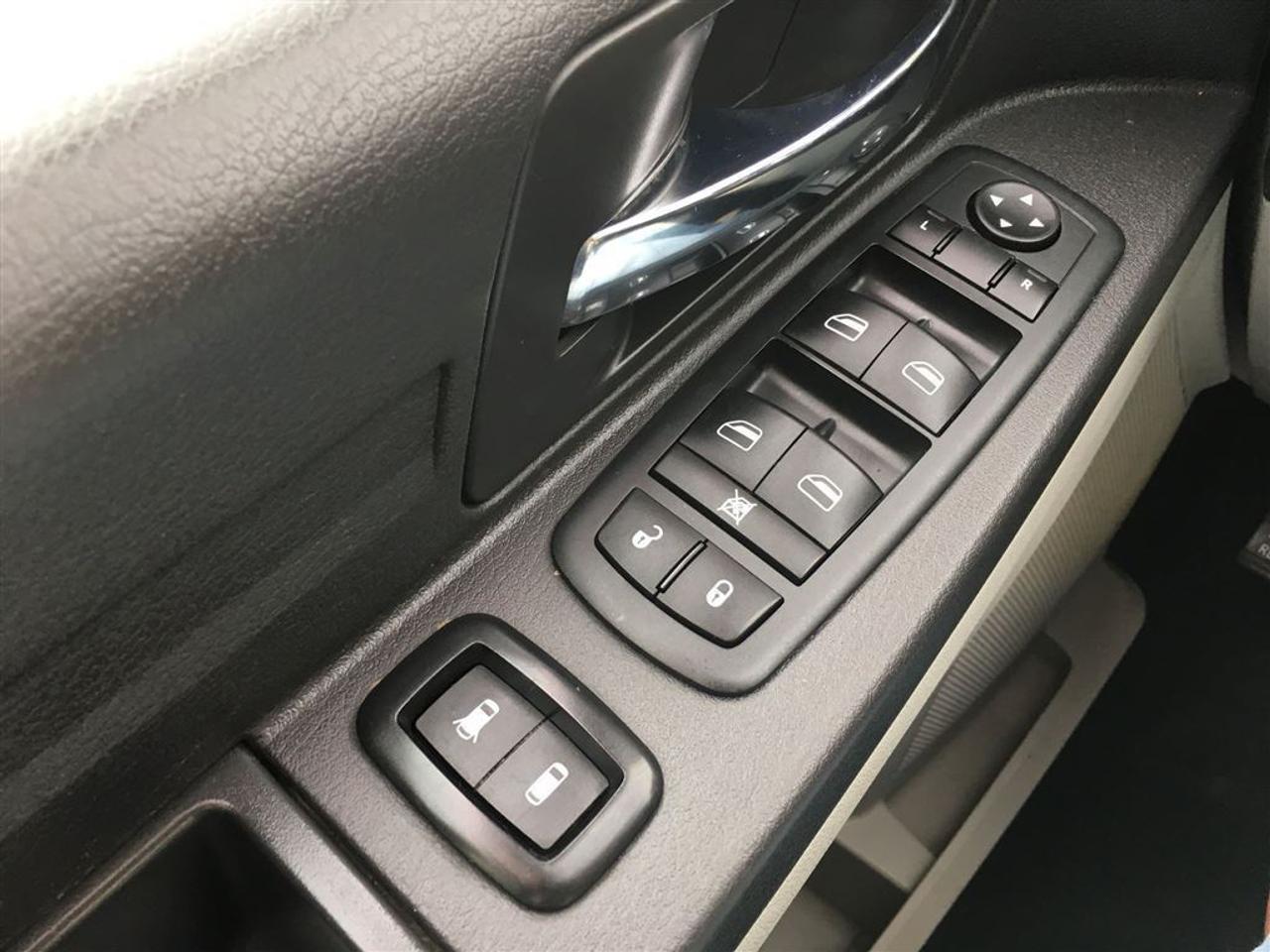 640437.11209399