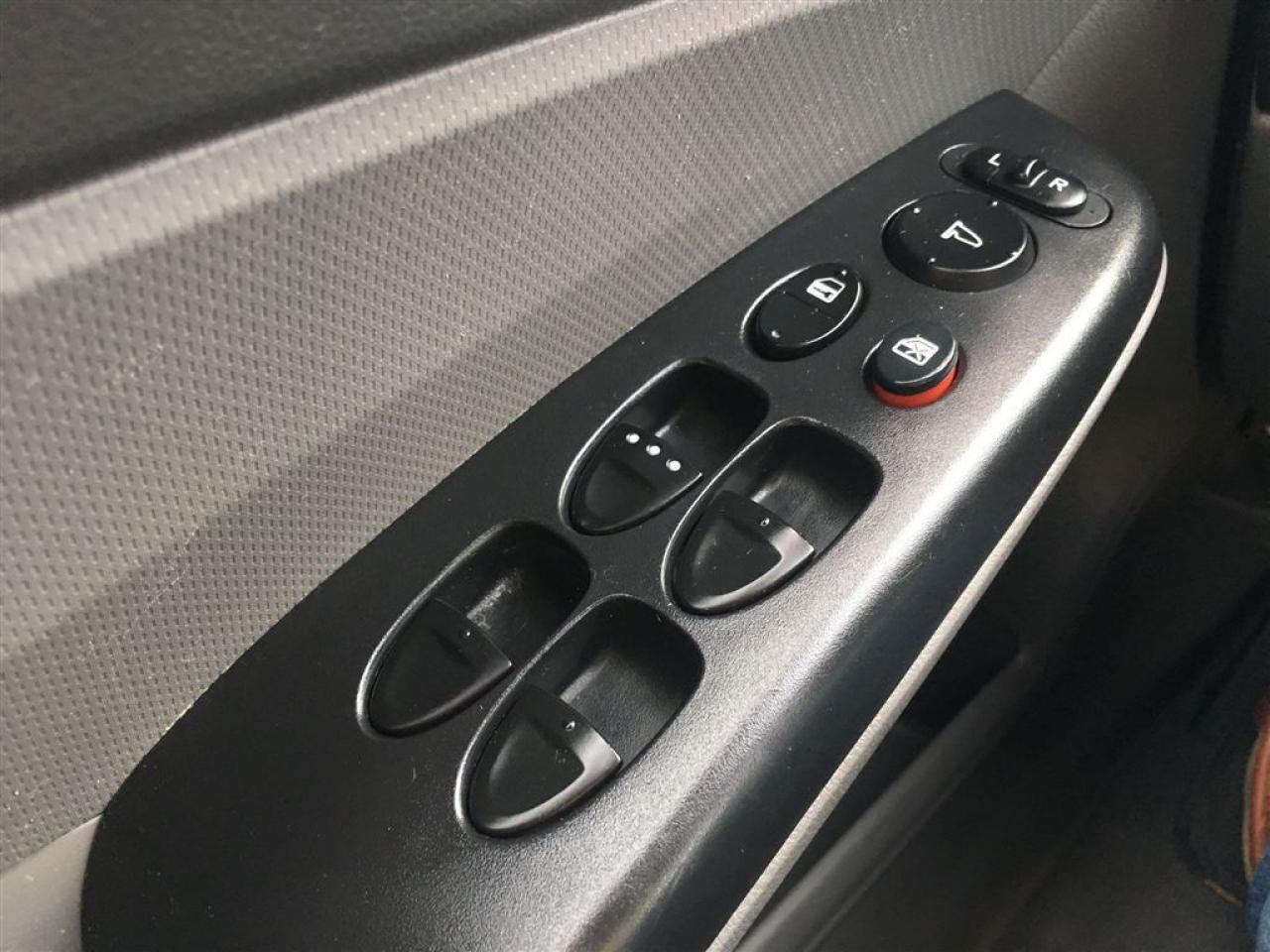 640460