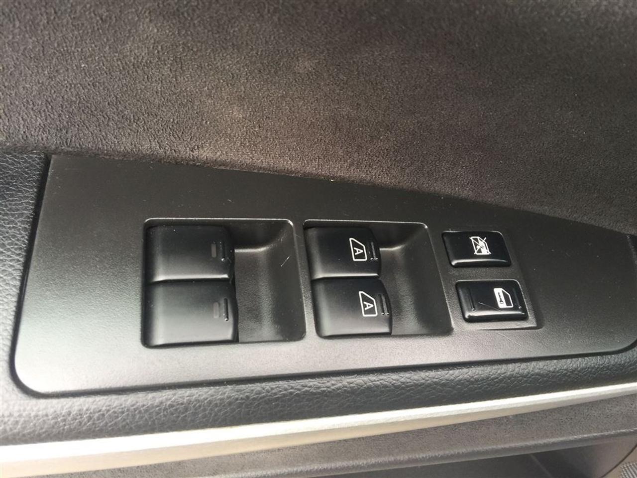 640484.11210600