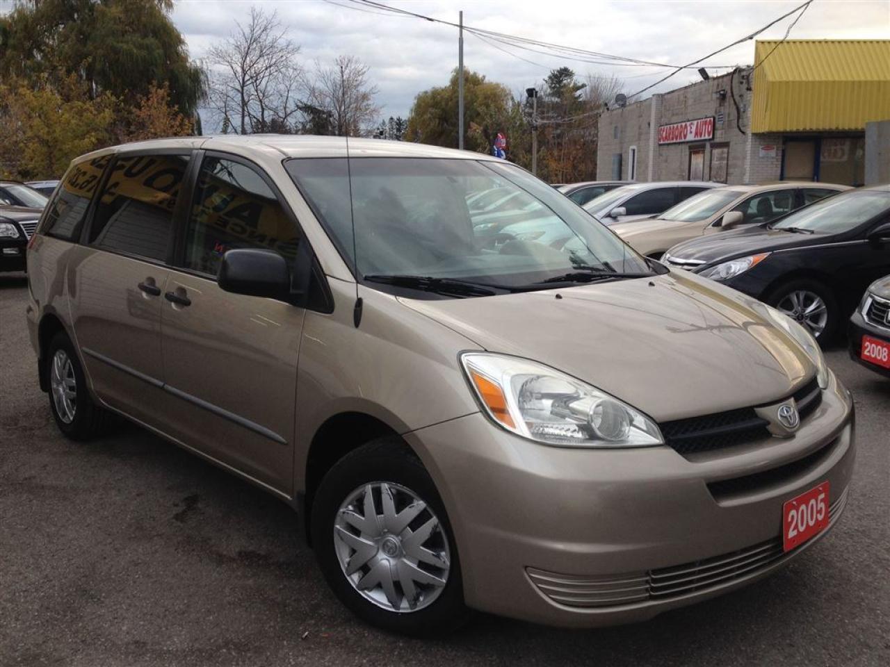 Used 2005 Toyota Sienna CE/LOADED/CAPTAIN SEATS / VERY CLEAN for sale in Pickering, ON