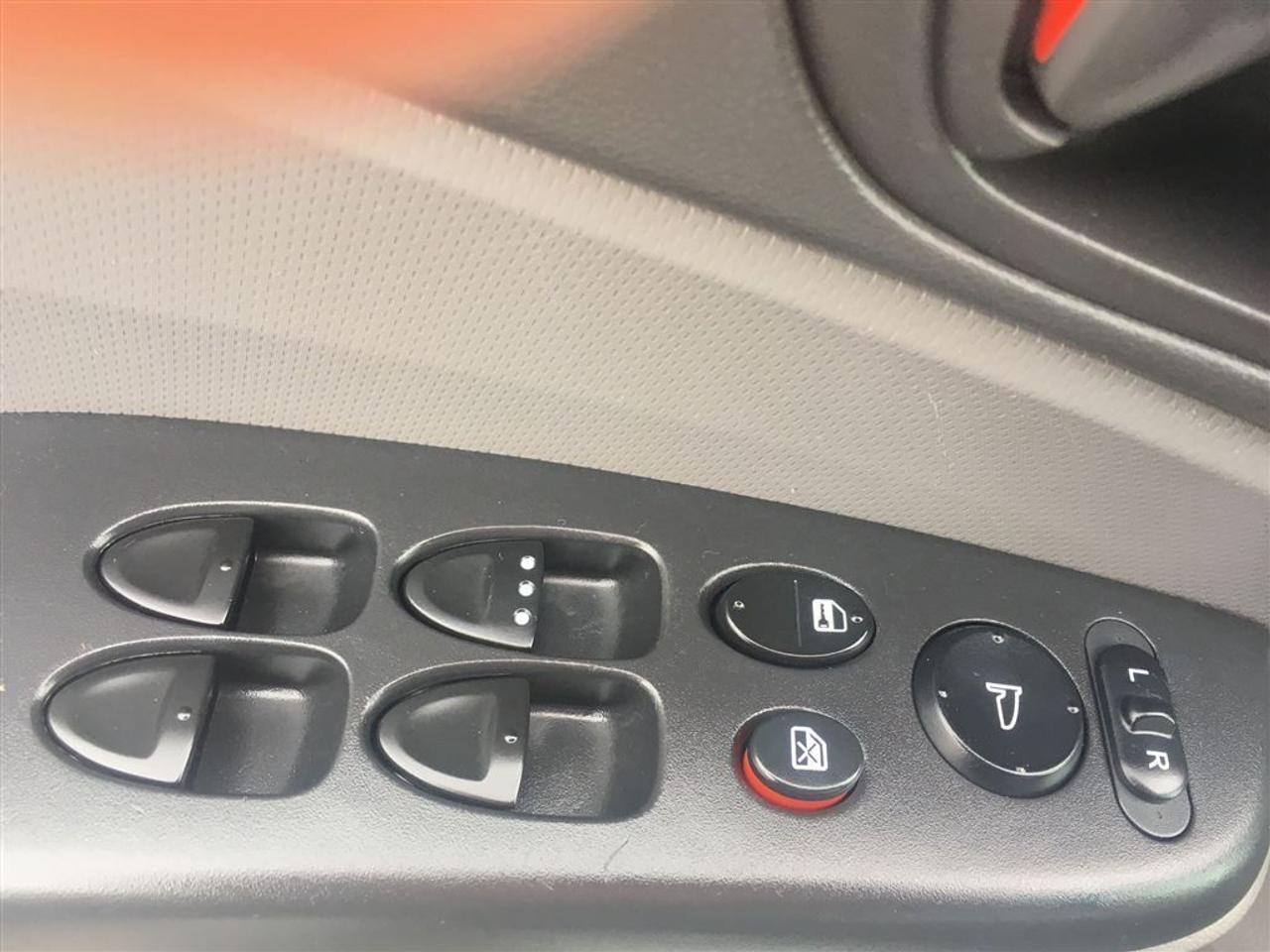 640523.11211568