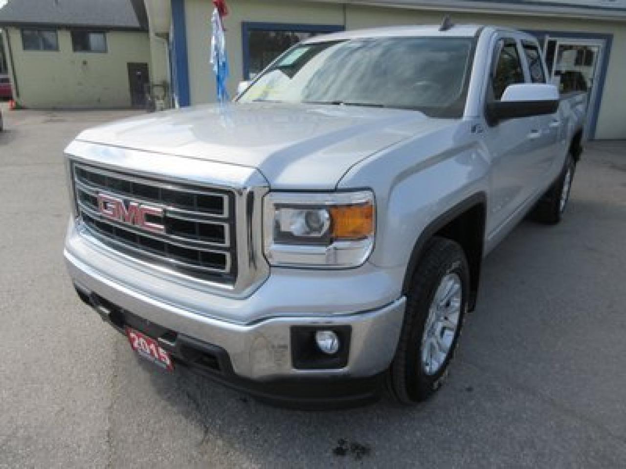 Used 2015 GMC Sierra 1500 POWER EQUIPPED SLE EDITION 6 PASSENGER 5.3L - V8.. 4X4.. QUAD-CAB.. SHORTY.. BACK-UP CAMERA.. CD/AUX/USB INPUT.. TRAILER BRAKE.. for sale in Uxbridge, ON