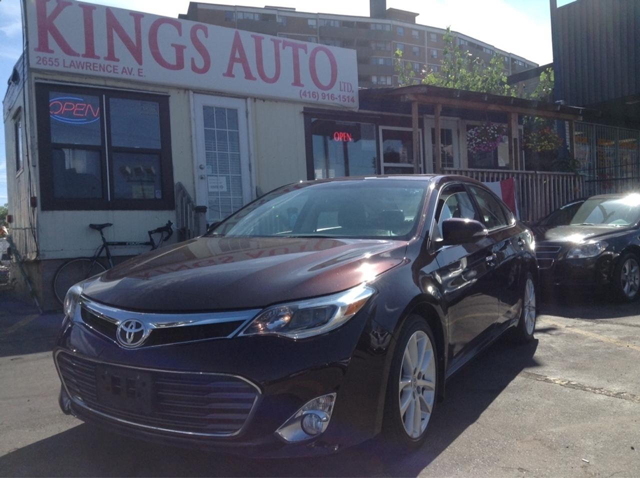 <p>BACKUP CAM, SUNROOF, NAVIGATION, LEATHER SEATS.We Finance Everyone!! Good Credit, Bad Credit, No Credit...Everyones Approved!! 98.9% Guarenteed Approval from 0.9% O.A.C!! ALL PRICES ARE PLUS TAXES Check out our inventory at www.kingsautoltd.ca CarProof Verified UCDA Member No Hidden Costs.</p>
