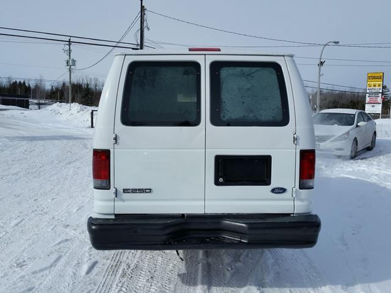 640824