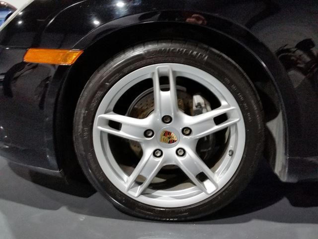 640827