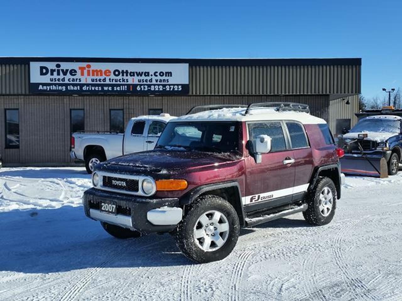 RARE OPPORTUNITY!! FJ CRUISER 4X4, POWER WINDOWS, POWER LOCKS, CD PLAYER, ALLOY WHEELS, ROOF RACK, THESE SELL QUICK DONT MISS IT, GREAT VALUE FOR A TOYOTA IMPORT, COME TEST DRIVE TODAY, DRIVETIMEOTTAWA.COM, DRIVE4LESS. *TAXES AND LICENSE EXTRA. COME VISIT US/VENEZ NOUS VISITER!