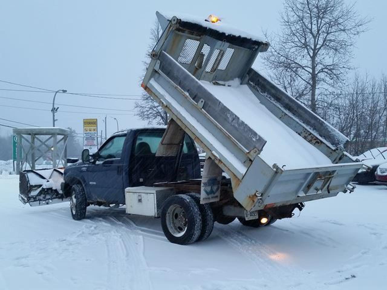 640861