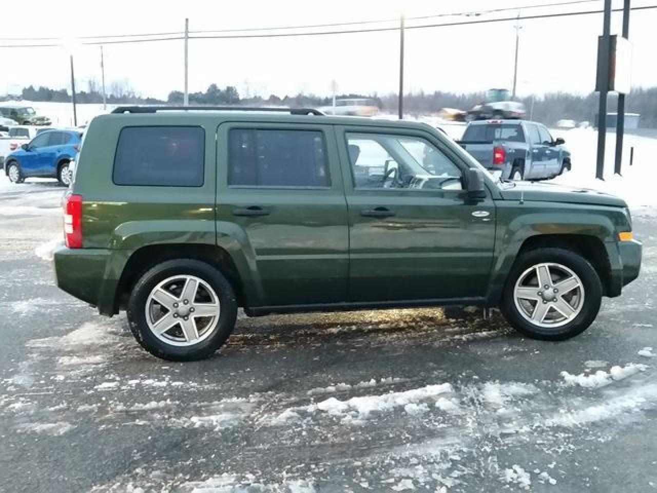 640876