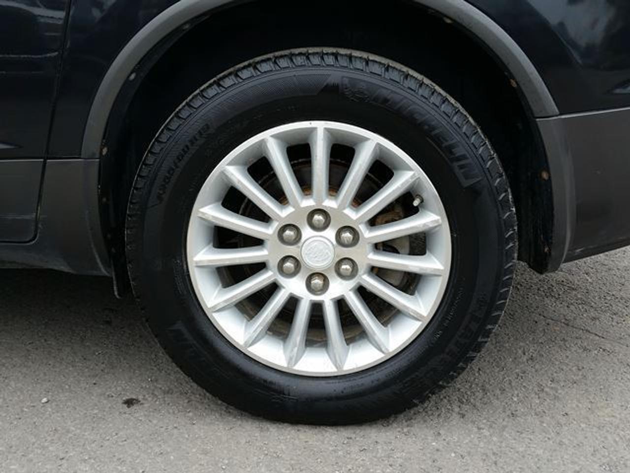 640885.11216279