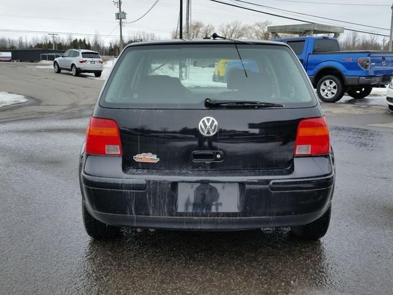 640892
